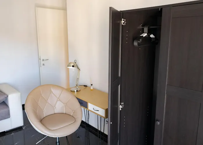 Style134 50 Meters From Metro A Lucio Sestio Station Apartment Rom