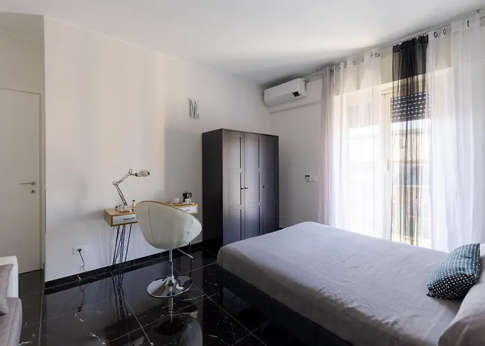 Style134 50 Meters From Metro A Lucio Sestio Station Apartment